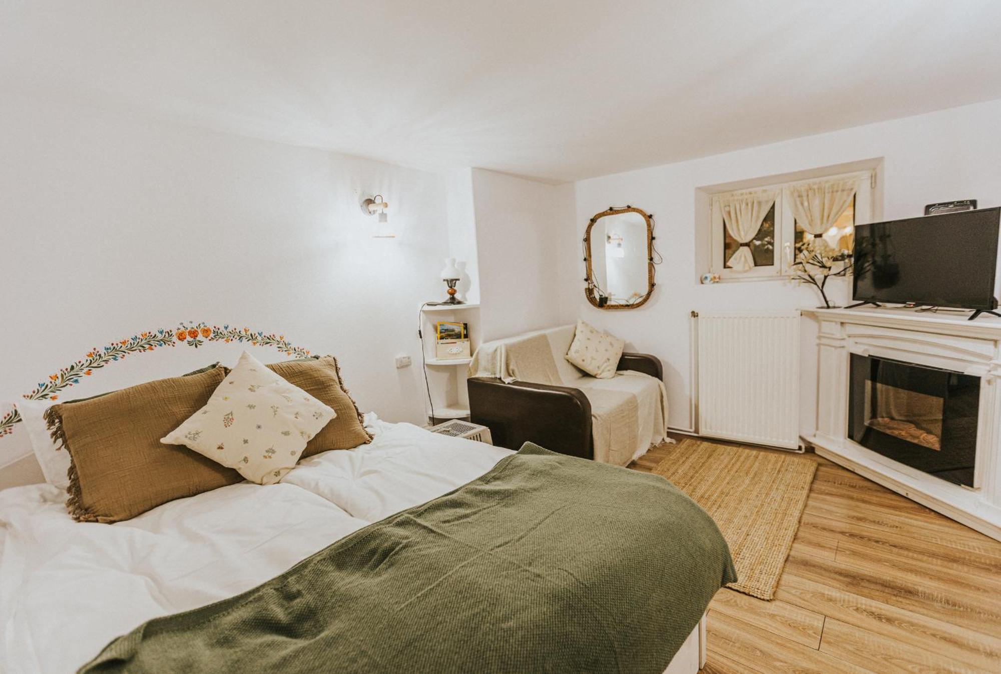 Republicii Rustic Apartament In Brasov City Center 외부 사진